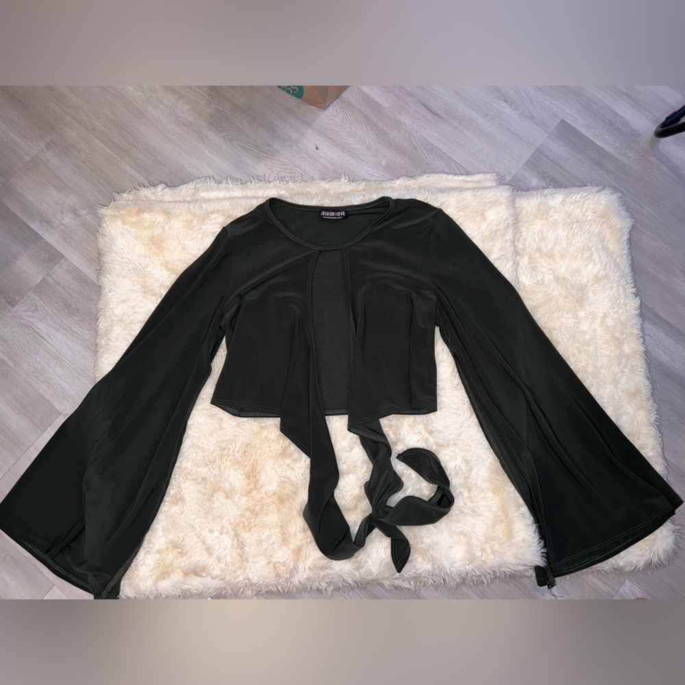 Fashion Nova, Green Long-sleeve Crop Top,  Medium